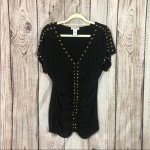 Carmen Black Studed Vneck Scrunch Top